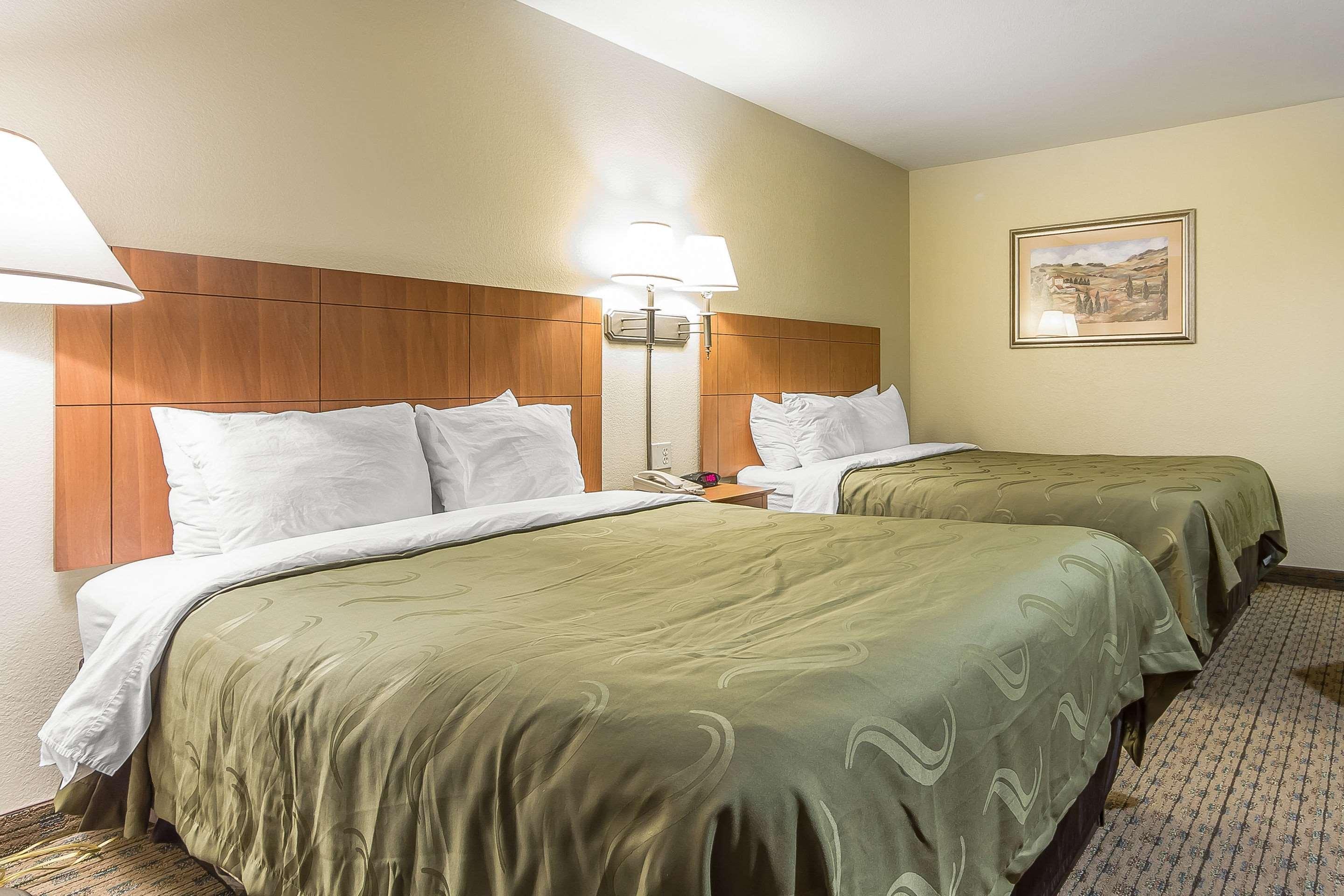 Quality Inn & Suites Santa Rosa Exterior photo